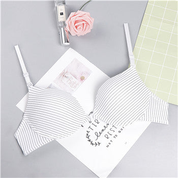 Front Closed Push Up Brassiere